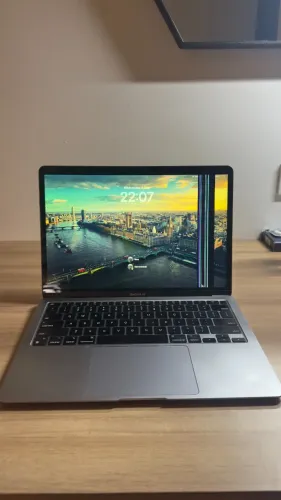     MacBook Air M1 2020 8GB 256GB Funcionando Perfeito com Tela Trincada