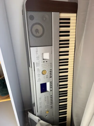Teclado Yamaha DGX-640 - Excelente Estado + Fonte Original