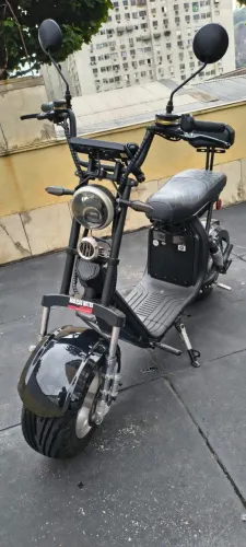 x11 1000w Preta