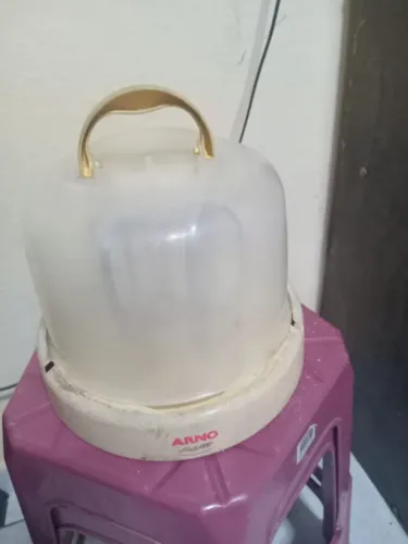 Batedeira Arno funcionando valor 100 reais