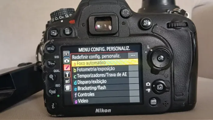 Nikon D7100 - Lente 18-105 f3.5 - 5.6 - Carregador e bateria - Kit Nikon