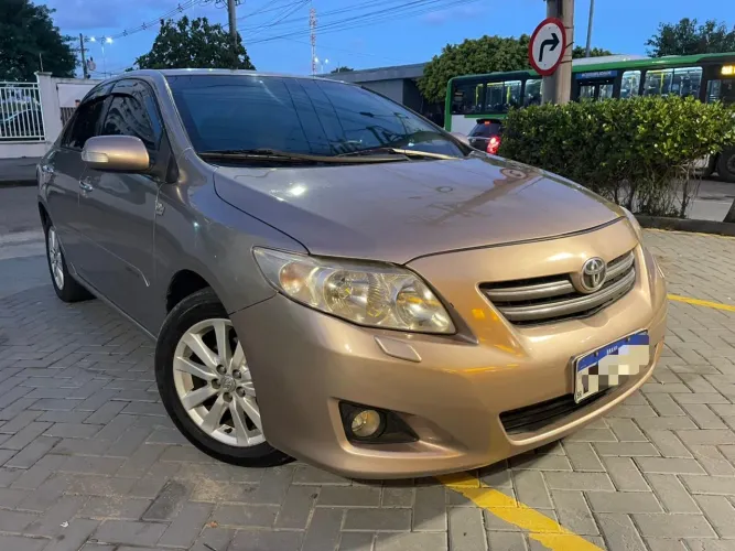 Toyota Corolla Altis 2.0 Flex 16V Aut. 2011
