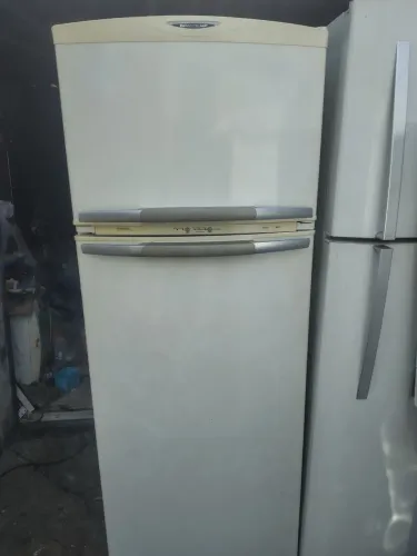 Vendo geladeira Brastemp