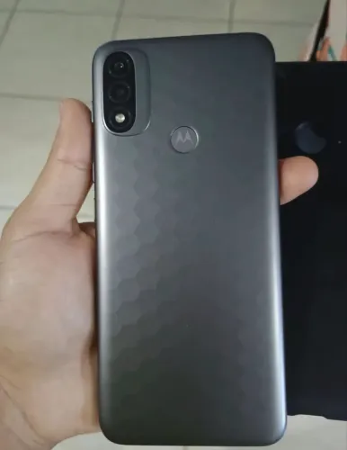 Moto e20(Aceito cartão)