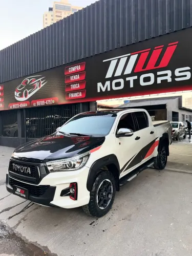 Toyota Hilux CD Gr-s 4X4 2.8 TDI Dies. Aut. 2019