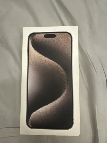 Vendo IPhone 15 pro max 256
