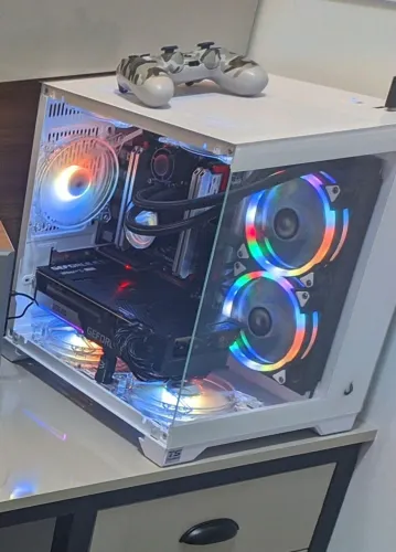 Gabinete pc gamer