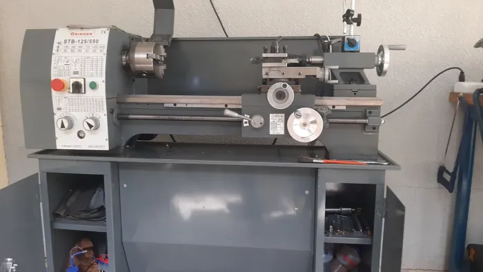 Vendo torno Mecânico