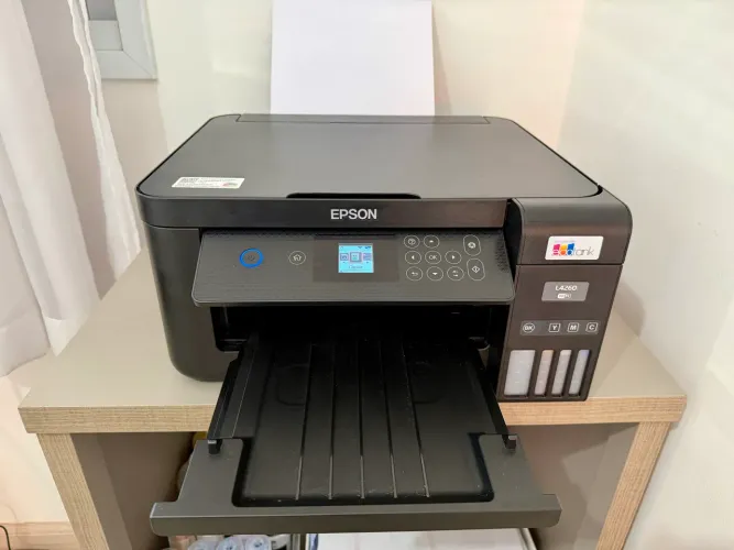 OPORTUNIDADE! Epson EcoTank L4260, excelente estado, usada somente em casa.