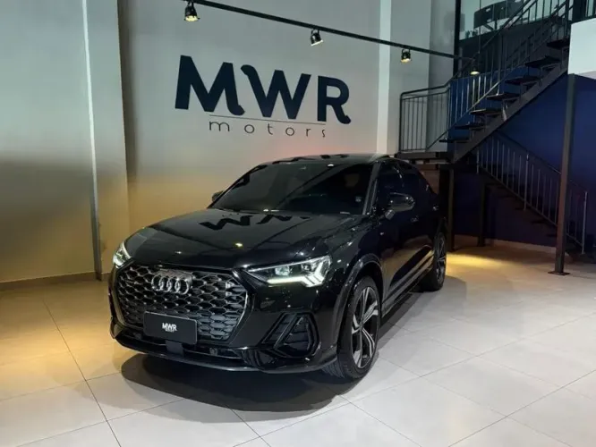 Audi Q3 SPB Perf. Black 2.0 TFSI Tipt. Quat. 2024