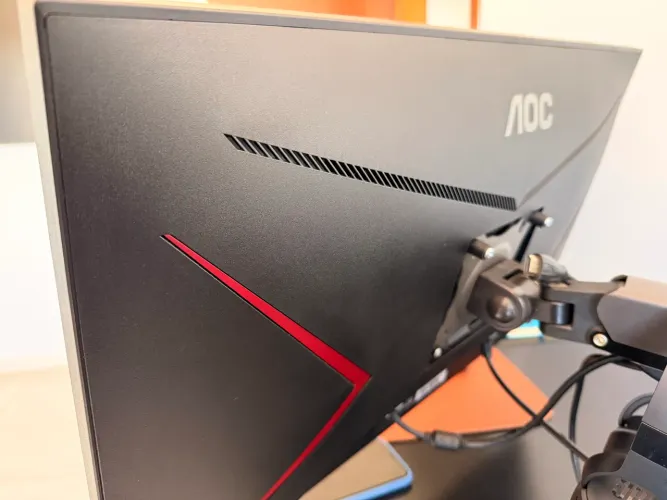 Monitor Gamer AOC 27? Full HD 165Hz
