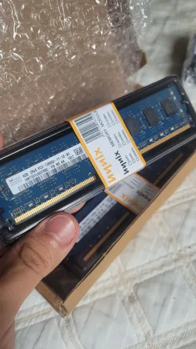 2x Memória RAM 4GB DDR3 1600MHz PC3-12800 SK Hynix - 8GB (Kit)