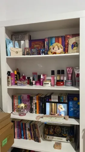Estante quarto 5 nichos