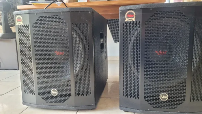Kit Subwoofer Leacs Invoked SLI15 - Ativo + Passivo