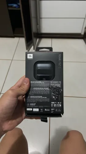 JBL Tour Pro 2