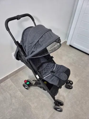 Carrinho De Bebê Para Passeios It Burigotto