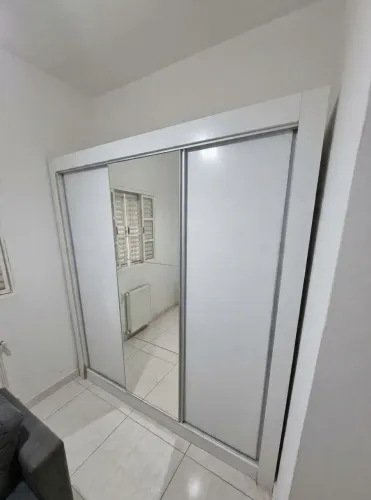 Guarda roupa 2,18 de altura 1,94 de largura