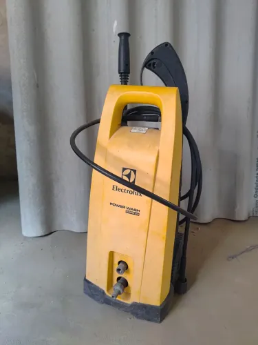 (Não sai água) Lava-Jato Eletrolux Power Wash 2200 psi