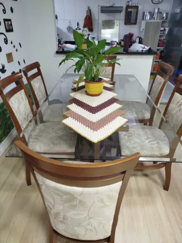 Linda mesa de vidro 6 lugares 