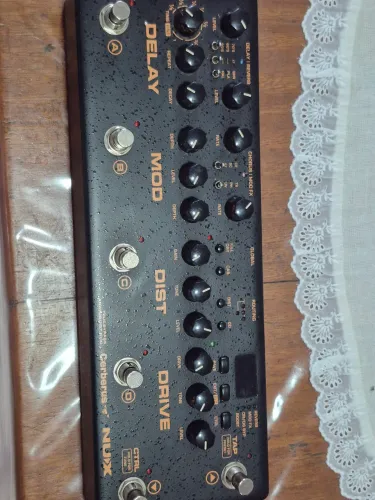 NUX Cerberus RIG de guitarra
