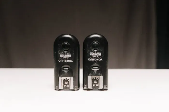 Par Rádio Flash Yongnuo RF-603C para Canon (2 Peças) - Transceptor e Disparador Remoto