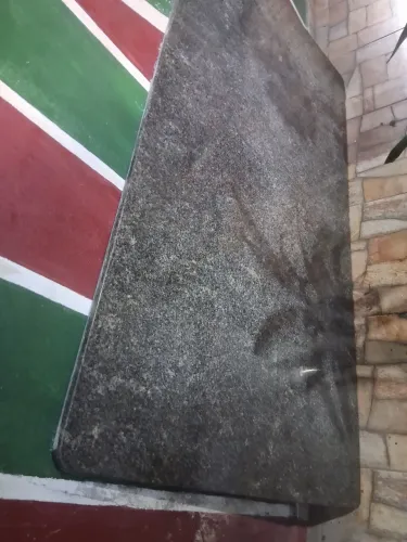 Pedra de mármore, cor preta. 1,90 por 90