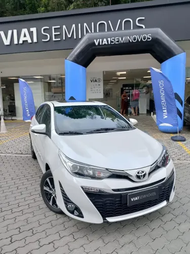 Toyota Yaris XLS Connect 1.5 Flex 16V 5P AUT 2022