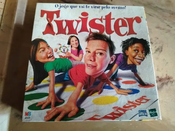 Twister Classico - Jogo Completo da Hasbro