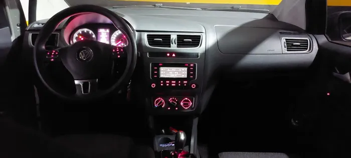 Volkswagen Fox 1.6 MI I Motion Total Flex 8V 5P 2014