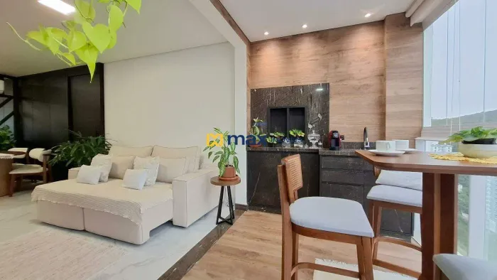 Apartamento mobiliado com 2 suítes e 2 vagas à venda no bairro Fazenda em Itajaí