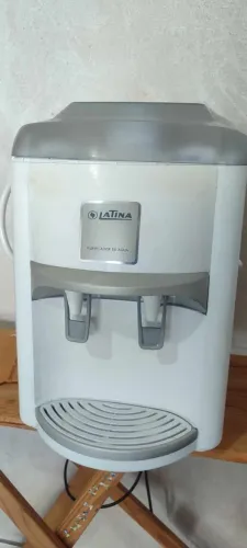 Purificador de água Latina
