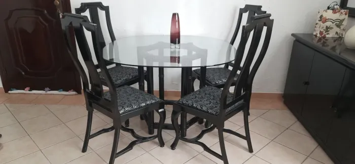 Vendo mesa de jantar