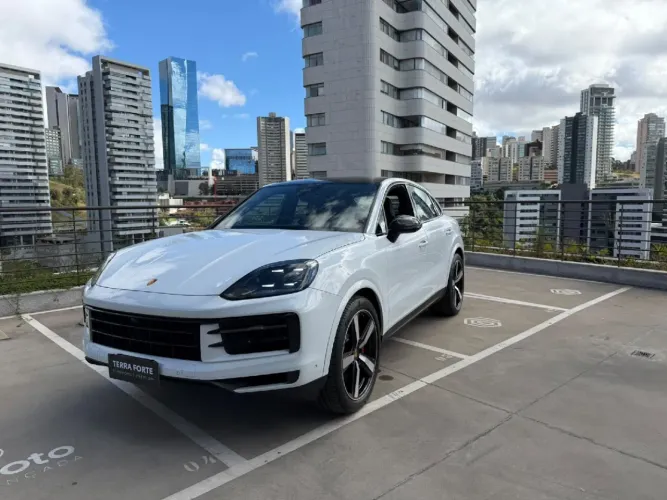 Porsche Cayenne Coupe Turbo 4.0 V8 550cv 2024