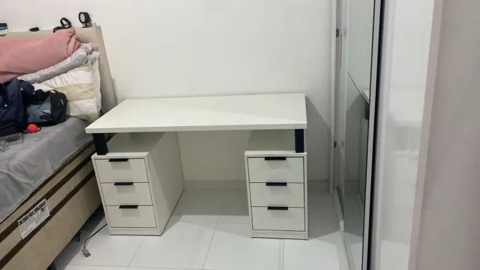 Mesa de escritório matéria madeira