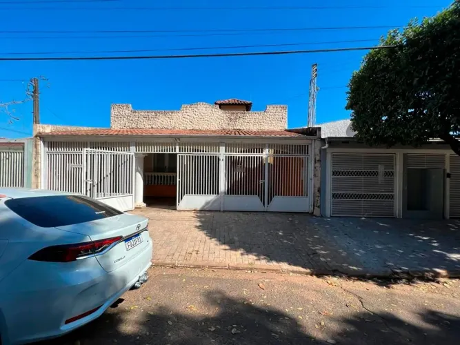 Casa com 3 dormitórios à venda, 230 m² por R$ 450.000,00 - Centro (Padre Nóbrega) - Maríli