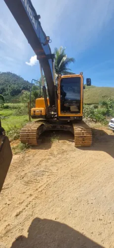 Escavadeira Hidraulica-Hyundai