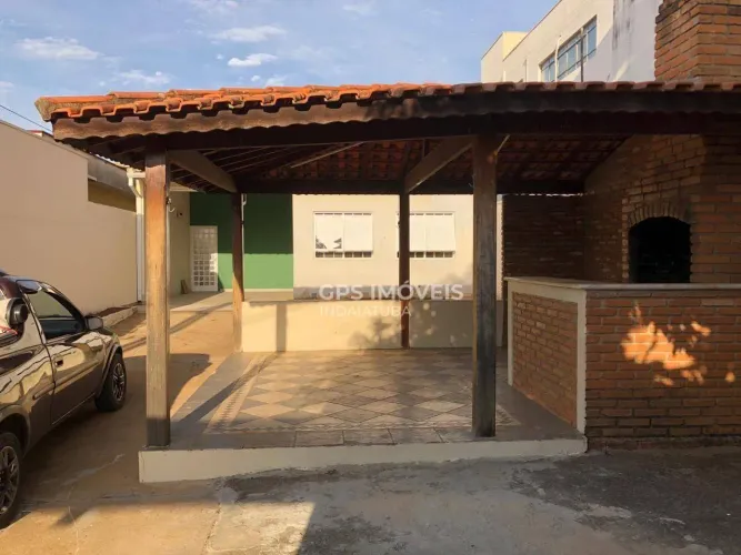 Sobrado com 04 Quartos, sendo 01 Suíte à venda no bairro Vila Georgina em Indaiatuba/SP.