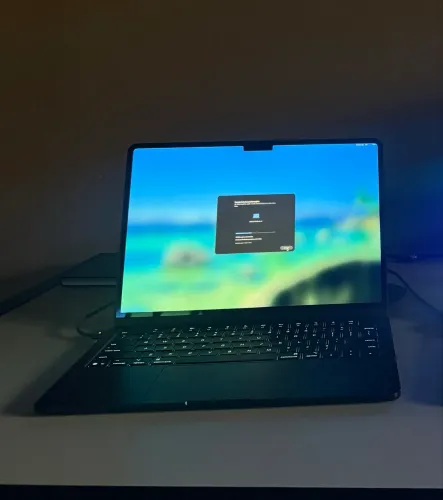 MacBook Air M4 16/512