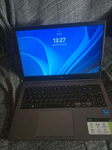 ? Samsung Book - Intel Core i3