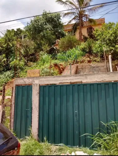 Casa de 8 cômodos OPORTUNIDADE