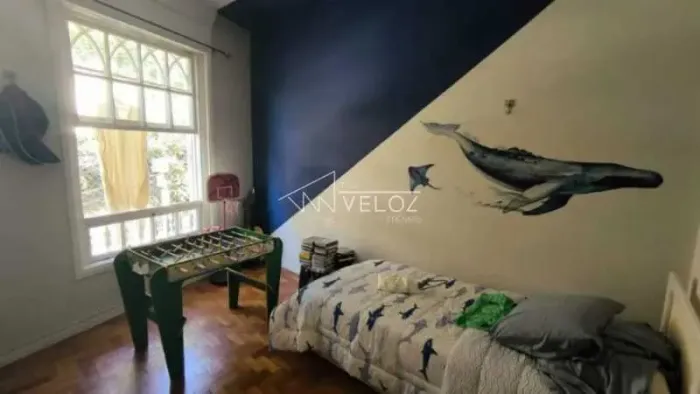 Apartamento : / Residencial / Cosme Velho