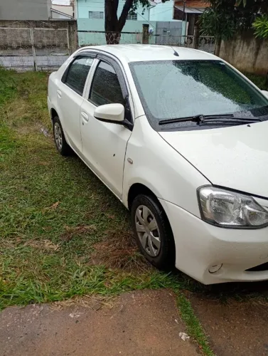 Toyota Etios X Sedan 1.5 Flex 16V 4P Mec. 2016