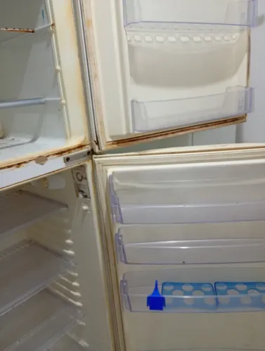 Geladeira com defeito