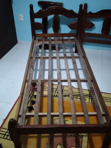 Cama de solteiro em madeira - resistência e aconchego