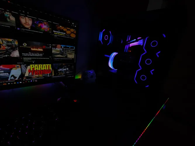 Pc Ryzen 7 7700 e rx9070xt