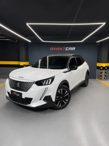 Peugeot E-2008 2023