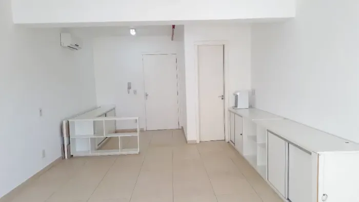 Sala Comercial 34m2 c/ Box para venda no Nature Centro de Negócios