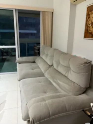 Sofá retrátil reclinável 4 lugares.
