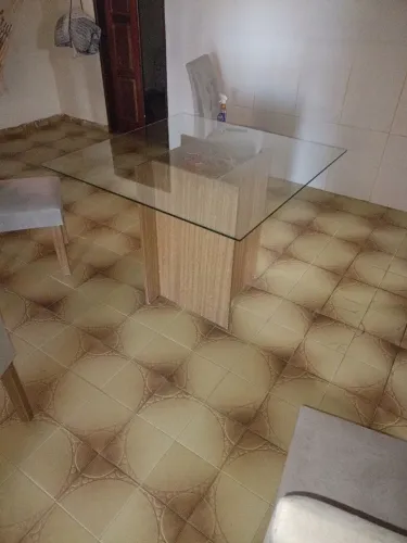 Mesa de vidro moderna