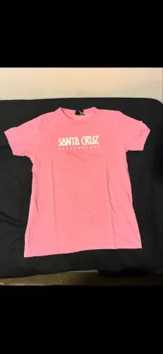 Camiseta Santa Cruz rosa